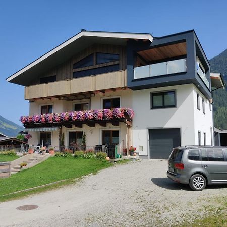 Haus Seppi Hotell Neukirchen am Großvenediger Eksteriør bilde